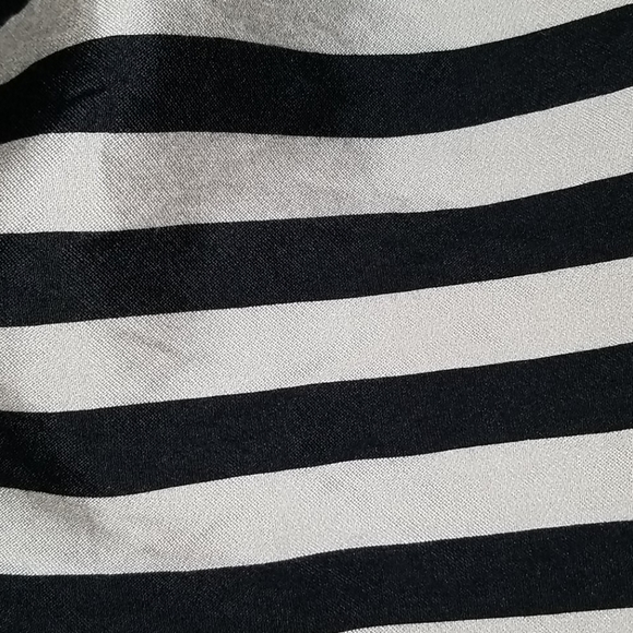 Banana Republic Black and White Striped Skirt - Picture 6 of 8
